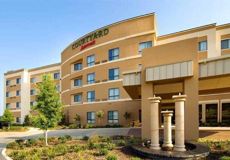 Hotel Courtyard By Marriott 3*